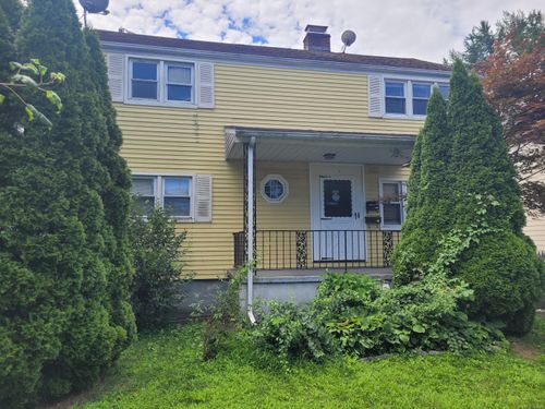 16 Carolina Rd, Stamford, CT, 06902-3624 | Card Image