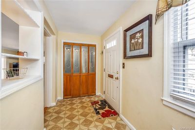 entry foyer with closet | Image 3