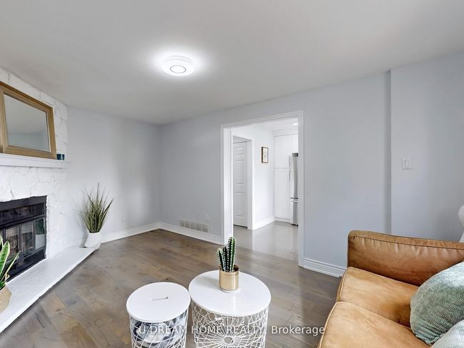 84 Autumn Way, House other with 4 bedrooms, 4 bathrooms and 4 parking in Aurora ON | Image 6