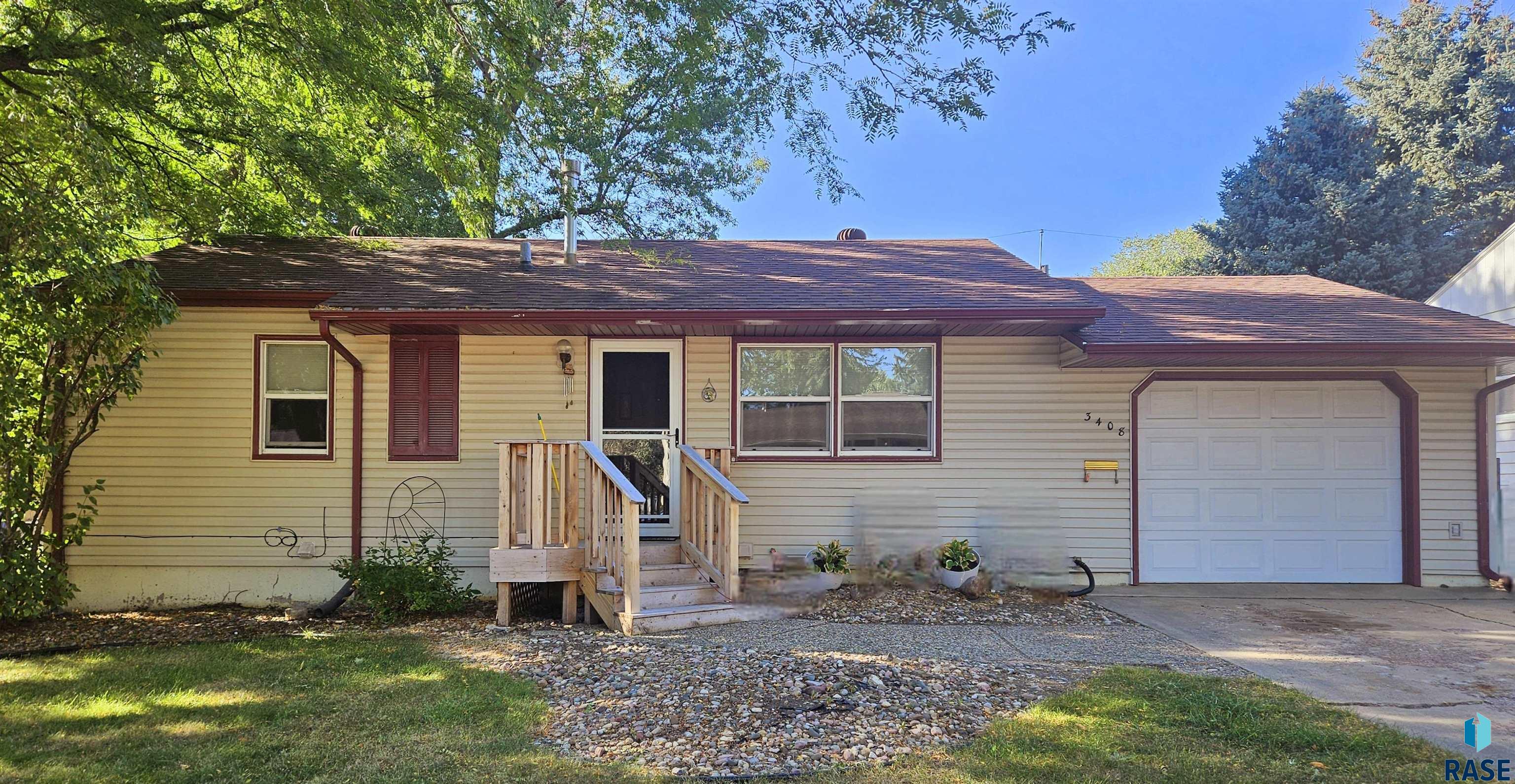 24th St, Sioux Falls, SD 57103
