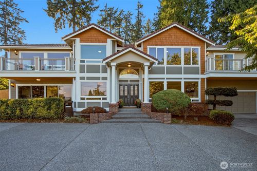 8338 Ne Juanita Drive, Kirkland, WA, 98034 | Card Image