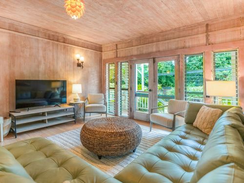 2720 Hoonani Rd, KOLOA, HI, 96756-9635 | Card Image