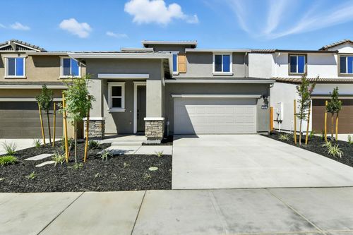 5246 Senesta Cir, Sacramento, CA, 95824 | Card Image