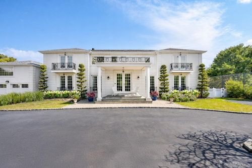 3 Polo Grounds Ln, East Quogue, NY, 11942-3631 | Card Image