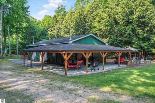 405 E Shetland Trl, Cedar, MI, 49621-8404 | Card Image
