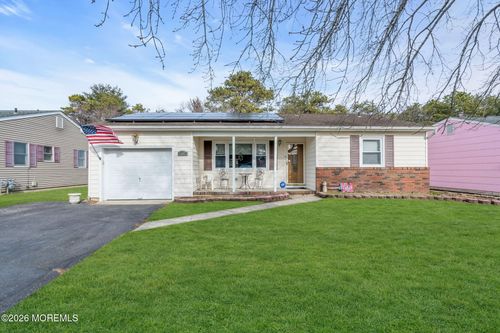 86 Northumberland Dr, Toms River, NJ, 08757-4727 | Card Image