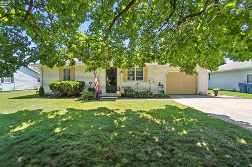 717 Thompson St, Fremont, OH, 43420-4433 | Card Image