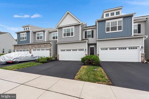 342 Ridgewood Dr, ROYERSFORD, PA, 19468-2891 | Card Image