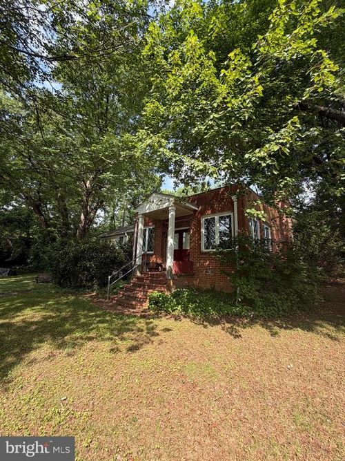 7314 Idylwood Rd, Falls Church, VA, 22043-2701 | Card Image