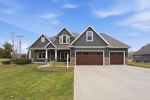7790 E Cherokee Rd, Syracuse, IN, 46567-8800 | Card Image