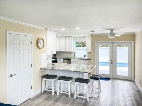 1510 3rd Ct, Vero Beach, FL, 32960-5808 | Card Image