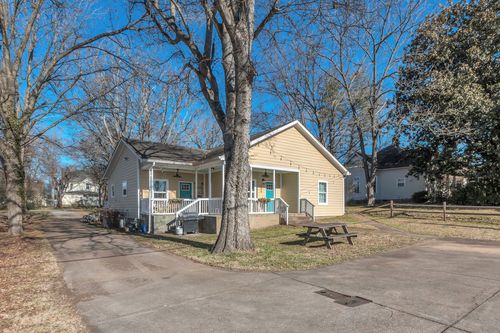 105 Riverside Dr, Columbia, TN, 38401-2921 | Card Image