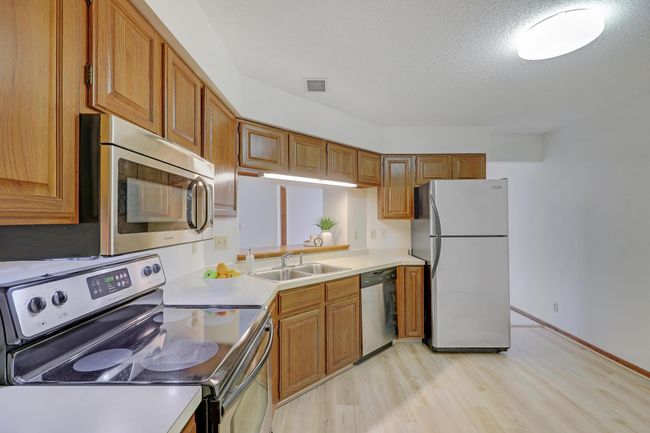APT-108 - 3801 W 98 Th St, Condo with 2 bedrooms, 2 bathrooms and null parking in Bloomington MN | Image 18
