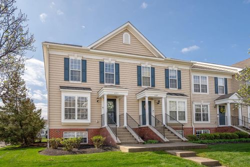 24-6353 Needletail Rd, Columbus, OH, 43230-6451 | Card Image