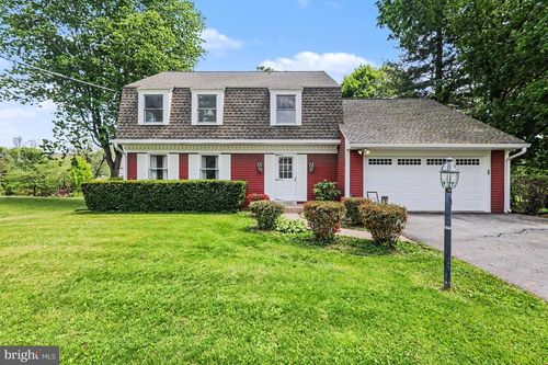 1121 Green Tree Rd, Harrisburg, PA, 17112-1621 | Card Image