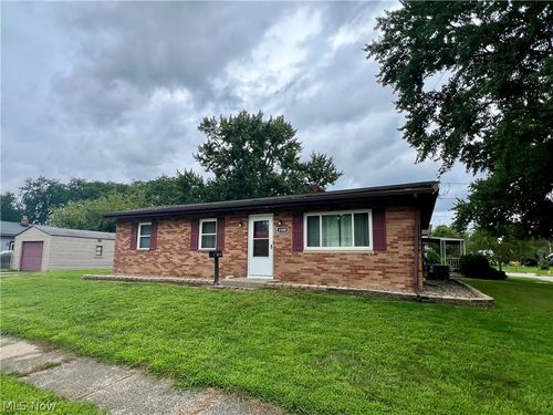 1589 Bronson Rd, Akron, OH, 44305-1465 | Card Image