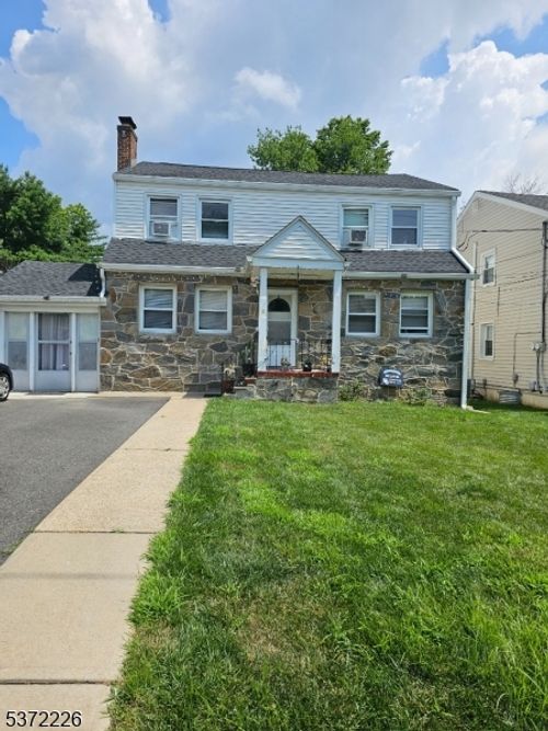 2-3 Marmon Ter, West Orange, NJ, 07052-2220 | Card Image