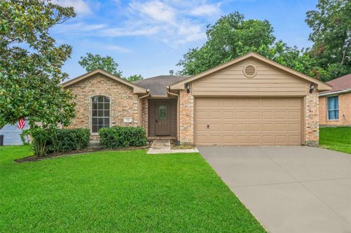 331 Lake View Dr, Montgomery, TX, 77356-5782 | Card Image