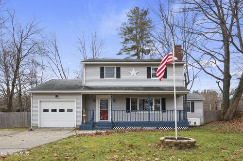 211 Hancock Rd, Pittsfield, MA, 01201-2216 | Card Image