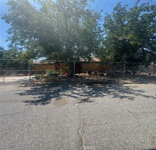 40155 172nd St E, Lake Los Angeles, CA, 93591-3108 | Card Image