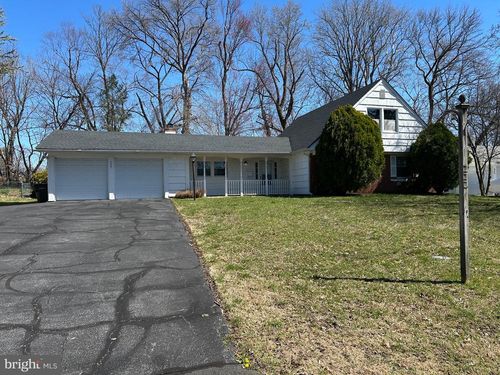248 Club House Dr, WILLINGBORO, NJ, 08046-3523 | Card Image