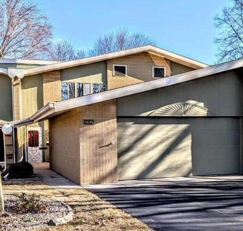 1235 W Nicolet Circle, GRAND CHUTE, WI, 54914 | Card Image