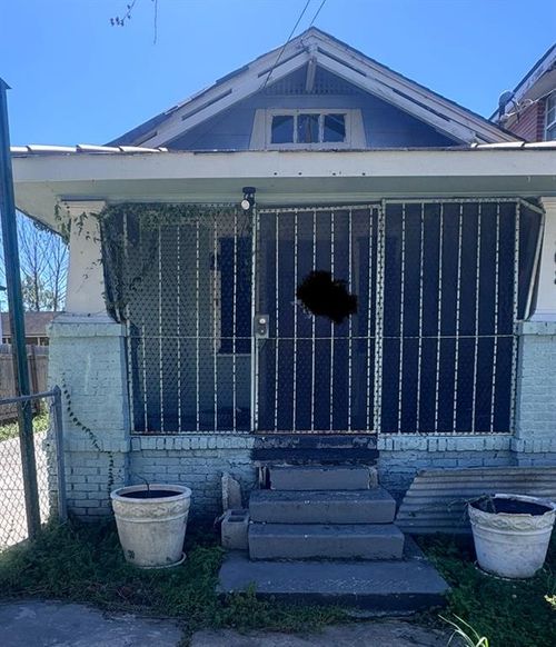 1868 N Galvez Street, New Orleans, LA, 70117 | Card Image