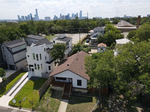1808 Maple Ave, Austin, TX, 78702-1436 | Card Image
