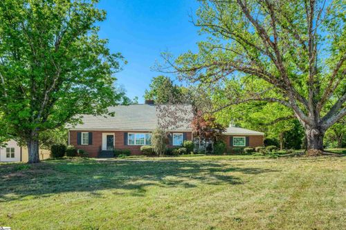 1429 E Calhoun St, ANDERSON, SC, 29621-2207 | Card Image