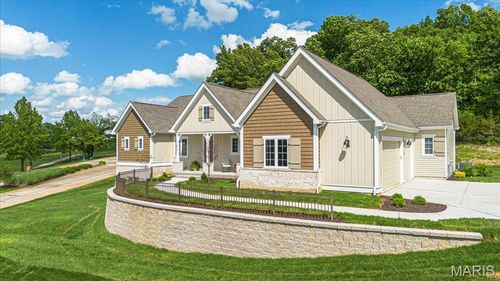 477 Parkview Ln, Eureka, MO, 63025-3755 | Card Image