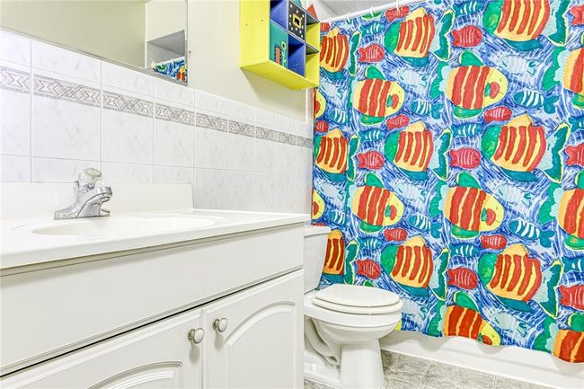 11 Rainbow Ct, House other with 6 bedrooms, 4 bathrooms and 1 parking in Spring Valley NY | Image 24