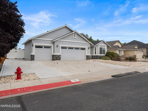 1122 Dixie Ln, Fernley, NV, 89408-5625 | Card Image