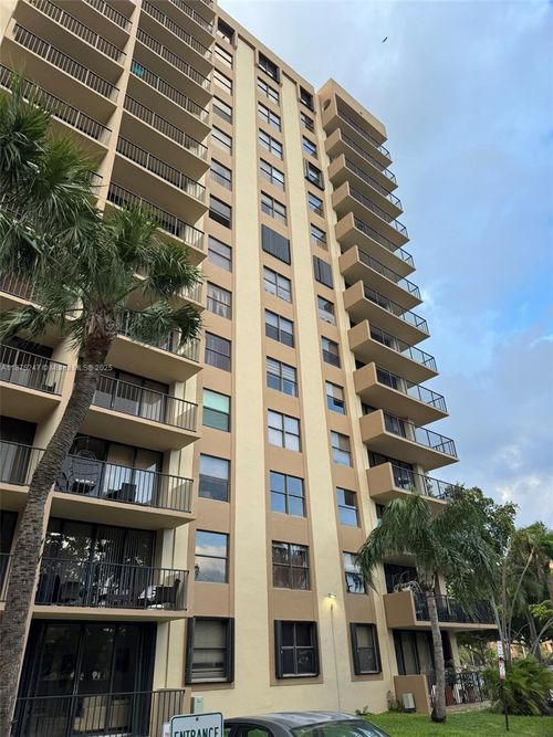 a1206-1470 Ne 123rd St, North Miami, FL, 33161-6033 | Card Image