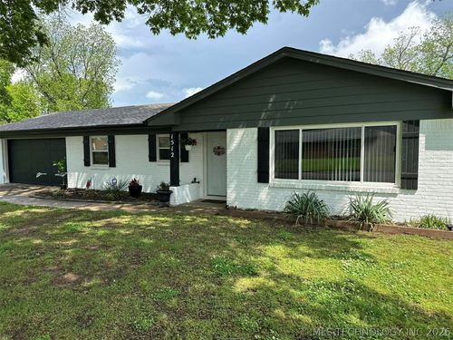 1512 Lariat Dr, Bartlesville, OK, 74006-5317 | Card Image
