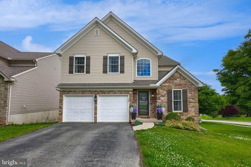 745 Thomas Armor Dr, WINDSOR, PA, 17366-9009 | Card Image