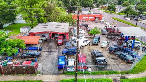 1412 E Lake Ave, TAMPA, FL, 33605-1069 | Card Image