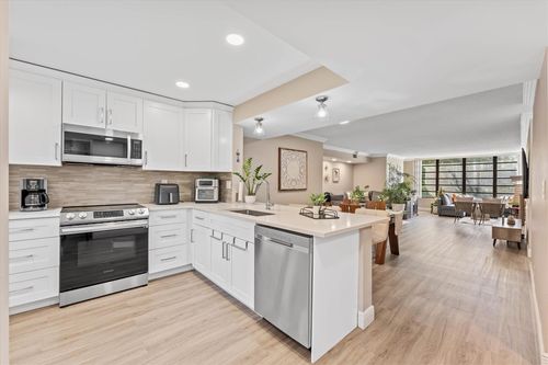 f206-4132 Carambola Cir S, Coconut Creek, FL, 33066-2469 | Card Image