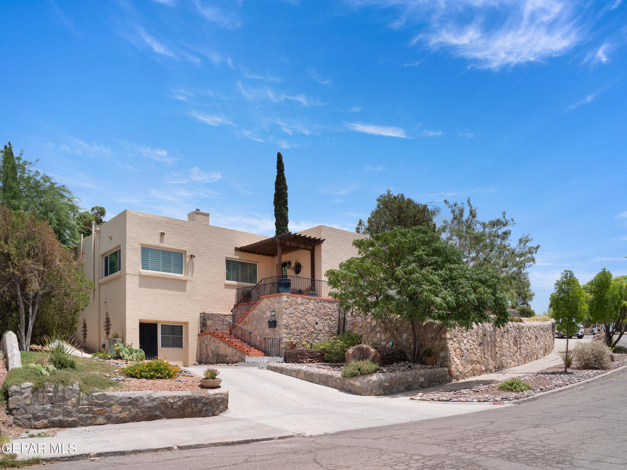 Mckelligon Dr, El Paso, TX 79902