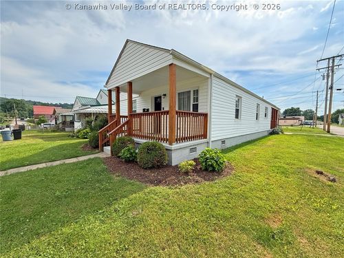 501 Abney St, Saint Albans, WV, 25177-3141 | Card Image