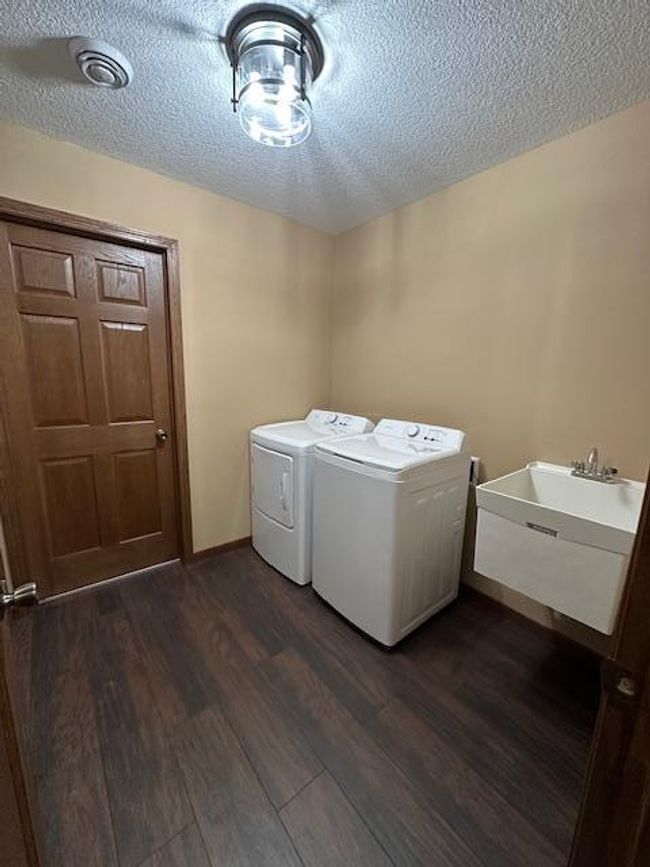 Laundry Room | Image 20