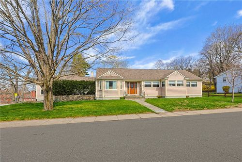 11 Katherine Rd, Woonsocket, RI, 02895-1831 | Card Image