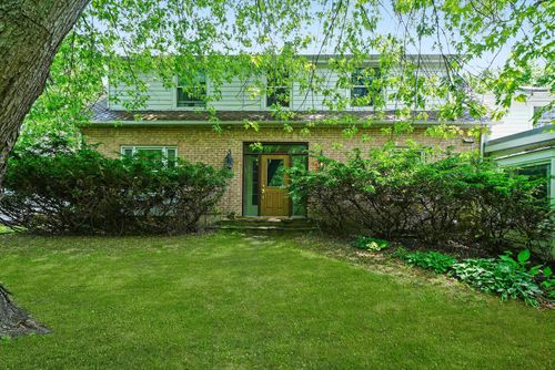 600 Riverwoods Rd, Mettawa, IL, 60045-2551 | Card Image