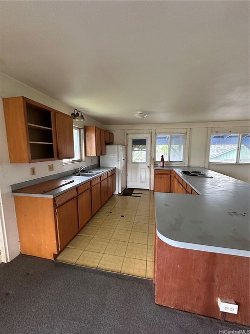 a-2455 Niumalu Rd, Lihue, HI, 96766-9554 | Card Image