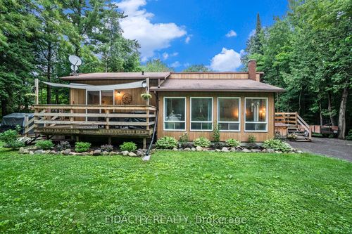 2752 8th Concession S, Pakenham, ON, K0A2X0 | Card Image