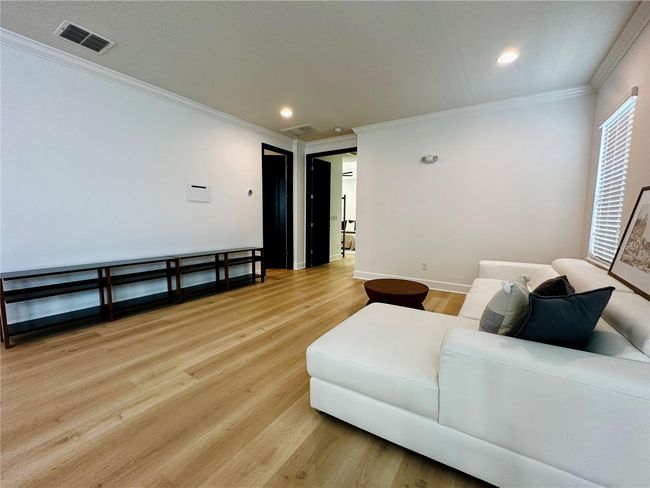 Upstairs Loft | Image 27