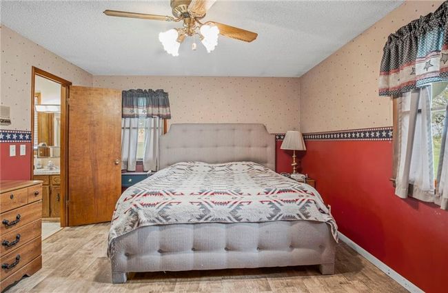 4232 Haskell Rd, House other with 3 bedrooms, 3 bathrooms and null parking in Effingham KS | Image 13