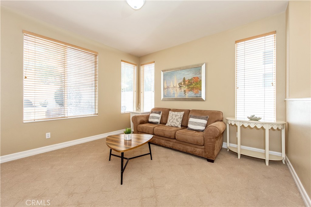 Residential Lease in Lake Forest 2