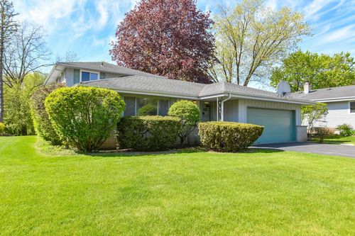 12151 W Diane Drive, Wauwatosa, WI, 53226 | Card Image