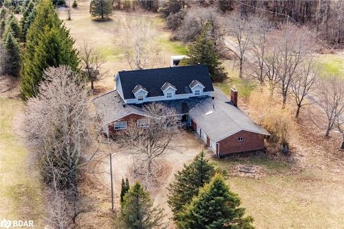 7078 County Rd 56, Utopia, ON, L0M1T0 | Card Image