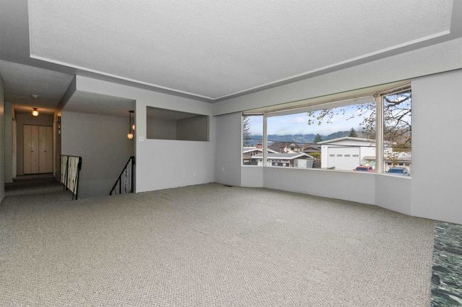 7230 Elm Rd, House other with 4 bedrooms, 3 bathrooms and 5 parking in Agassiz BC | Image 6